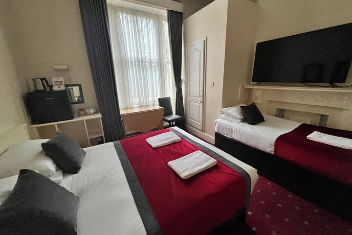 Room 7 of 89