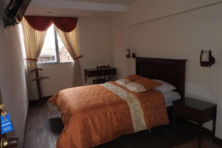 Room 8 of 22