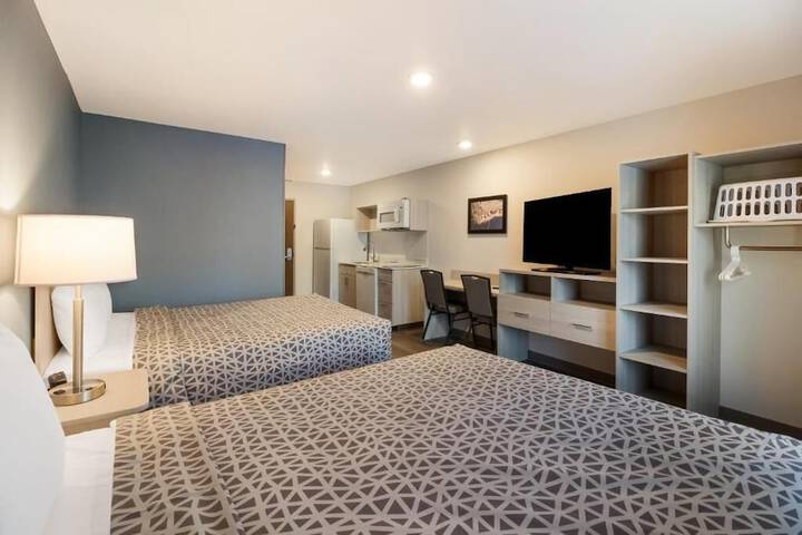 Room 13 of 34