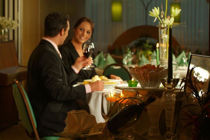 Dining 51 of 70
