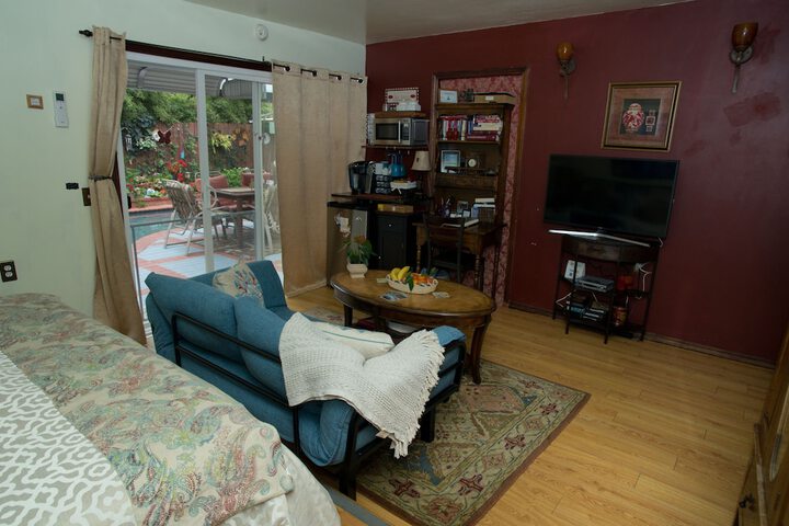 Room 8 of 19