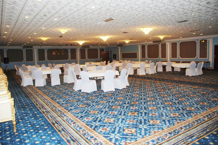 Ballroom/Hall 45 of 63