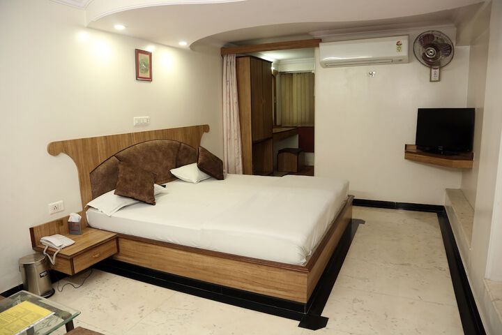 Room 15 of 56