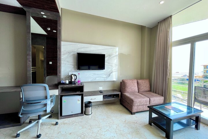 Room 40 of 100