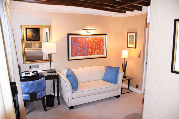 Room 20 of 34