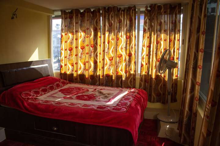Room 4 of 36