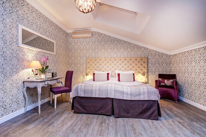 Room 40 of 120