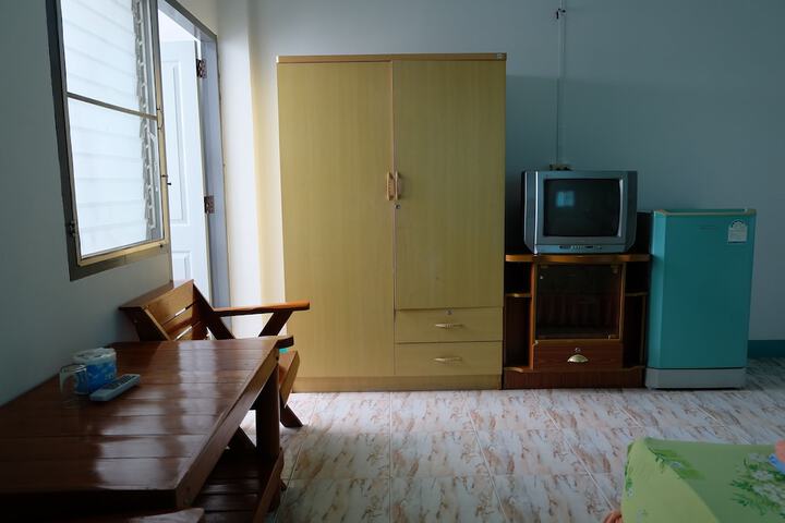 Room 11 of 15