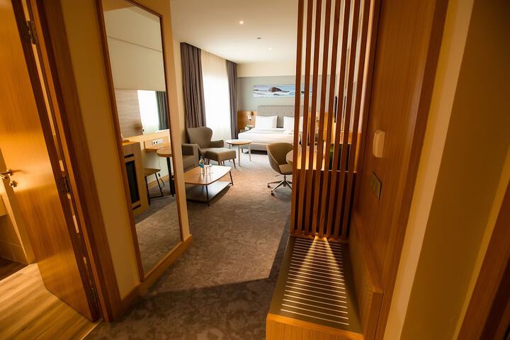 Room 22 of 84