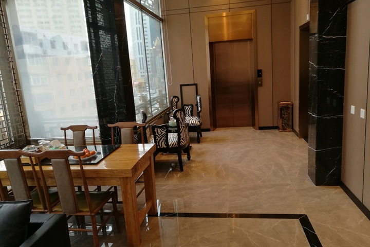 Hotel Interior 5 of 14
