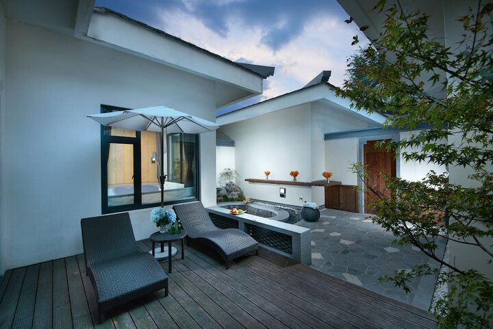 Terrace/Patio 32 of 59
