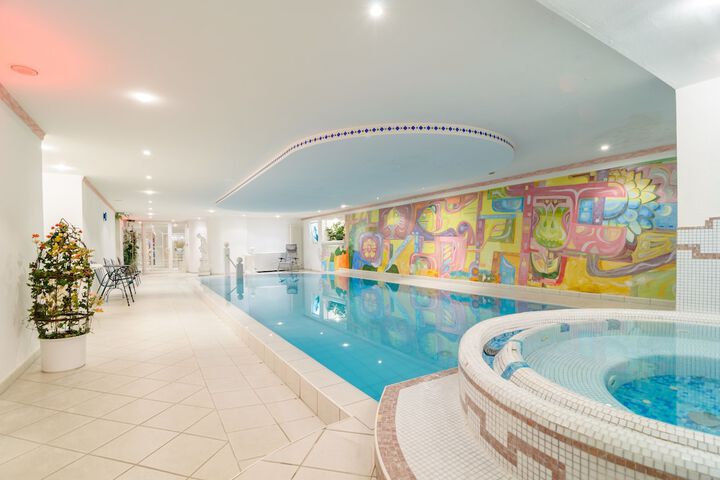Pool 47 of 79