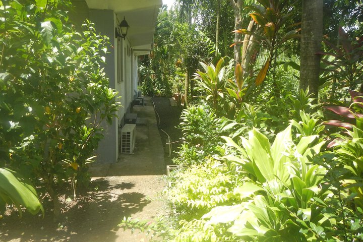 Hotel Exterior 106 of 128