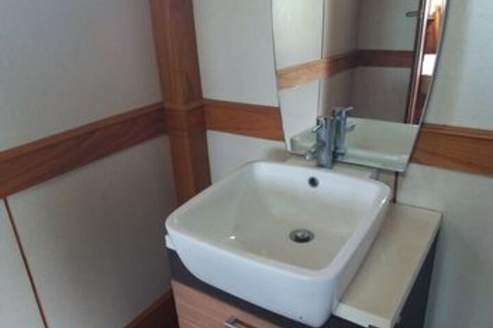 Room 4 of 19