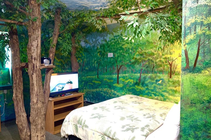 Room 126 of 293