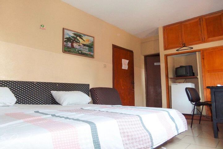 Room 15 of 25