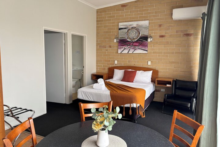 Room 19 of 52