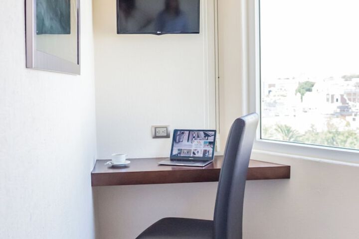 Room 15 of 58