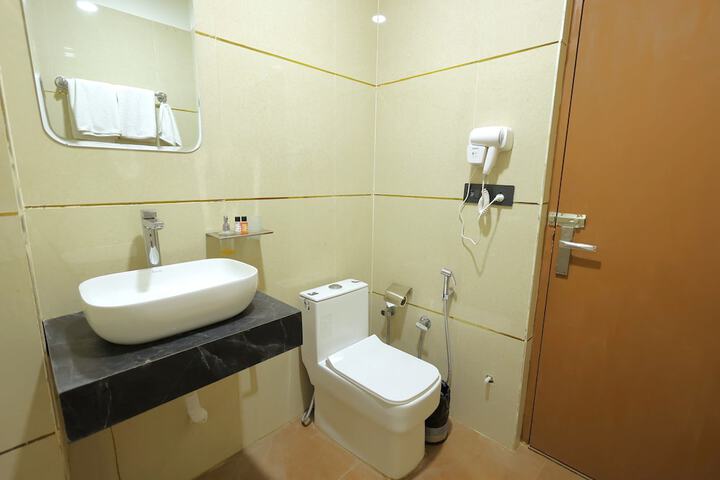 Room 43 of 63