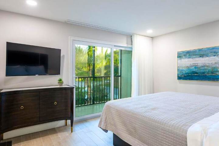 Room 3 of 30