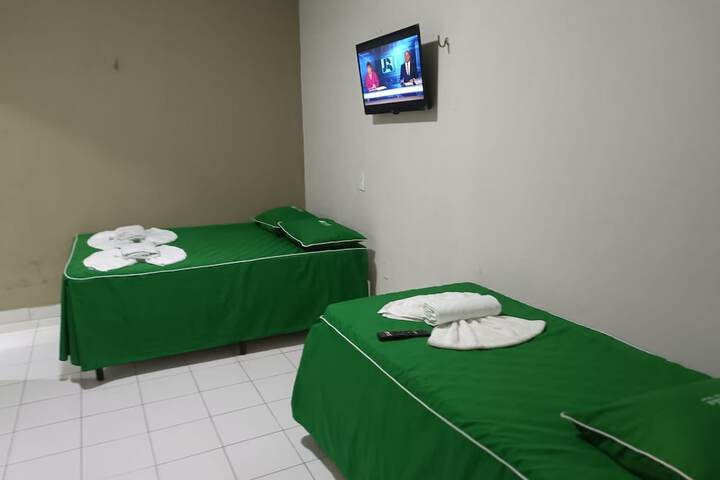 Room 45 of 183