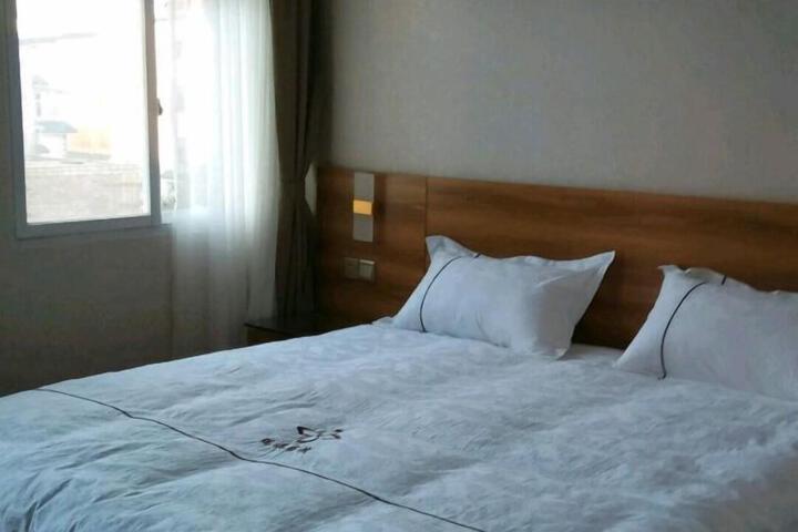 Room 20 of 142