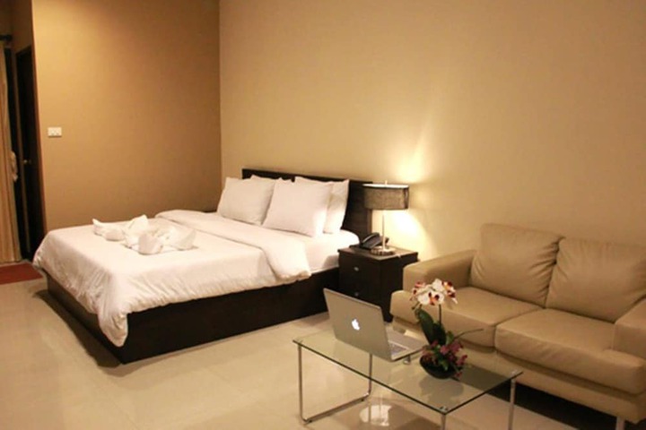 Room 5 of 28