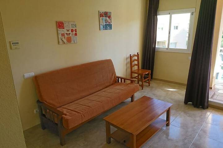 Room 13 of 25