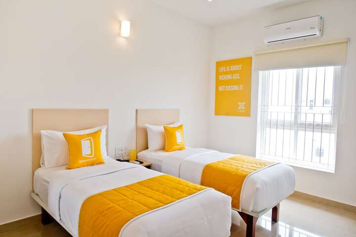 Room 3 of 32