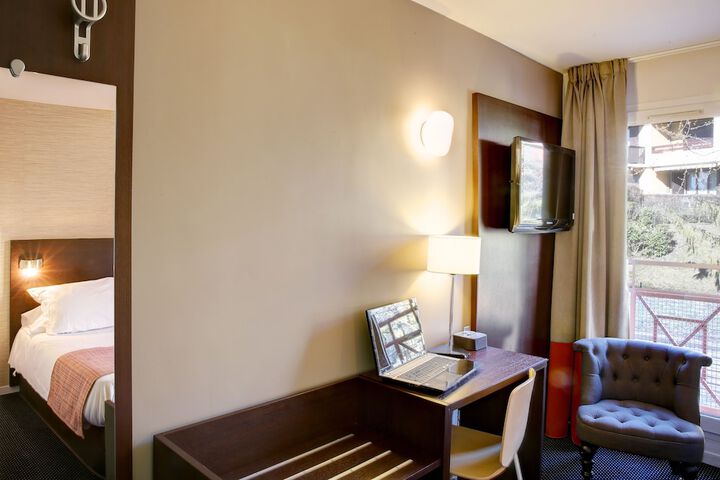 Room 6 of 29