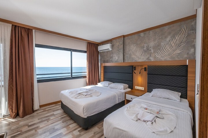 Room 26 of 61