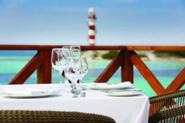 Dining 157 of 342