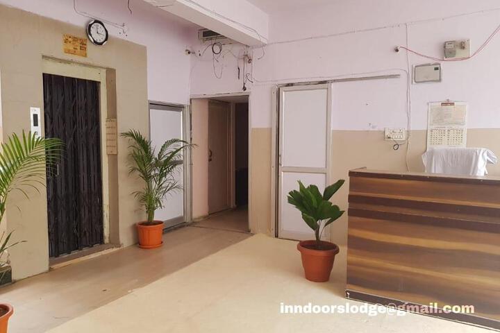 Inndoors Lodge