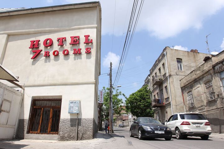 Hotel 7 Rooms