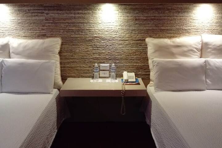 Room 8 of 38