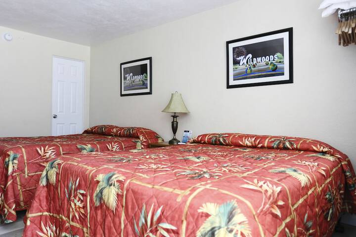 Room 10 of 38