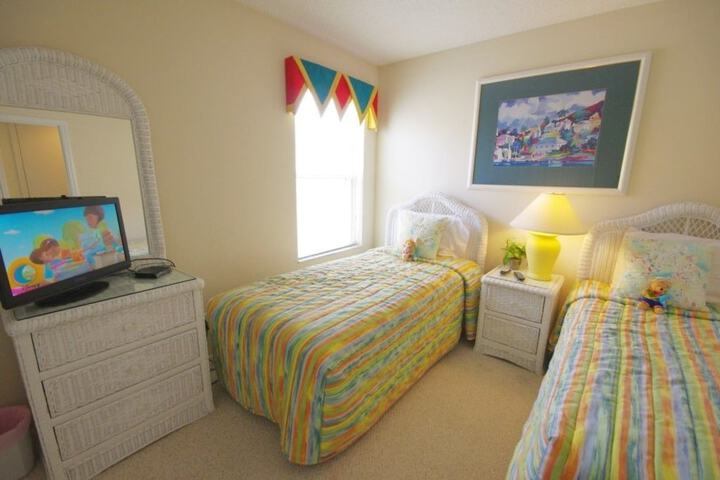 Room 11 of 39