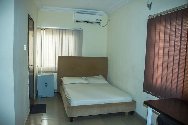 Room 5 of 21