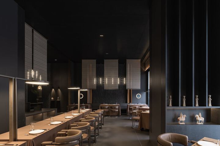 Dining 4 of 7