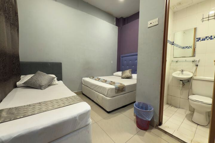 Room 42 of 68