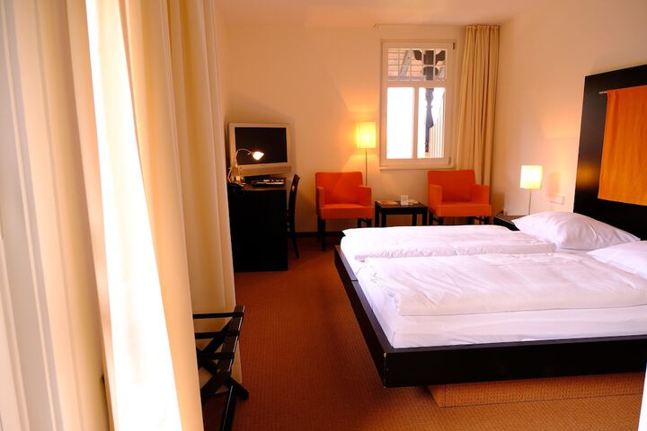 Room 14 of 116
