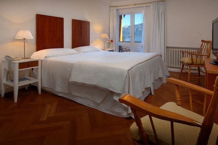 Room 9 of 81
