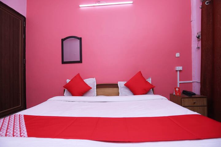Room 26 of 32