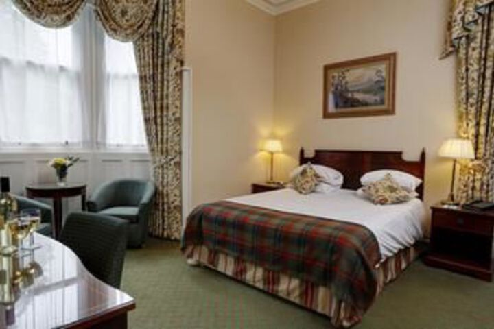 Room 4 of 23