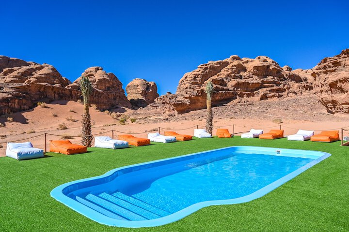 Pool 29 of 102