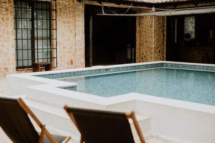 Pool 80 of 169