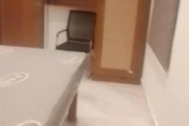 Room 7 of 19
