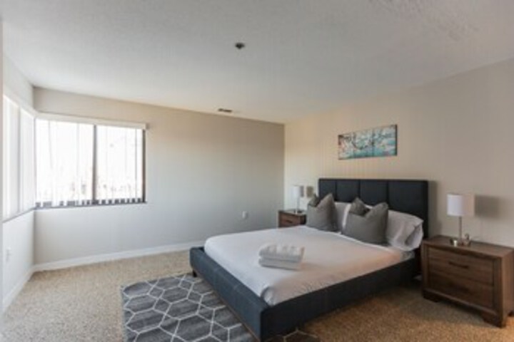 Room 273 of 307