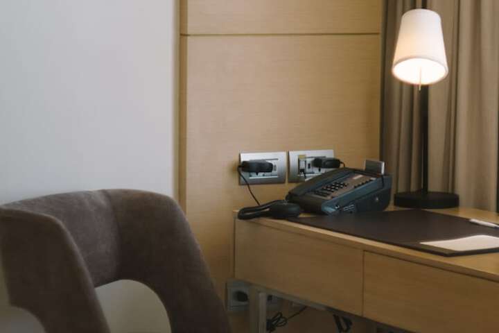 Room 12 of 36