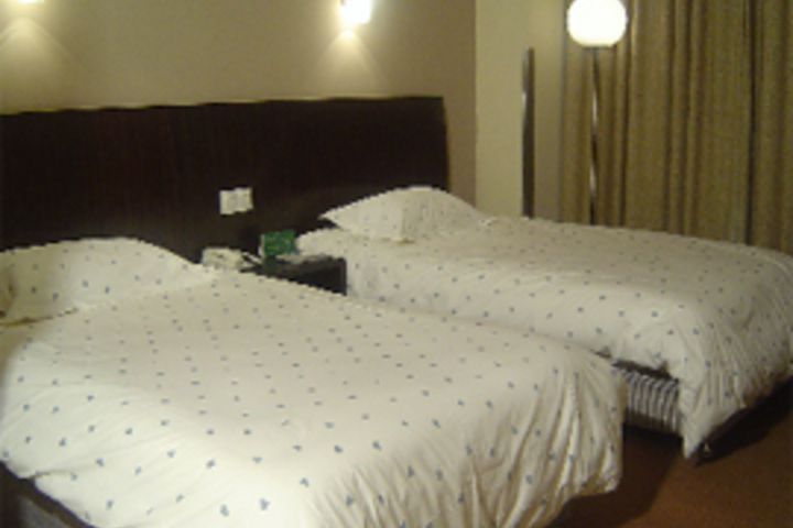 Motel168 Shanghai Jingan Tample Inn